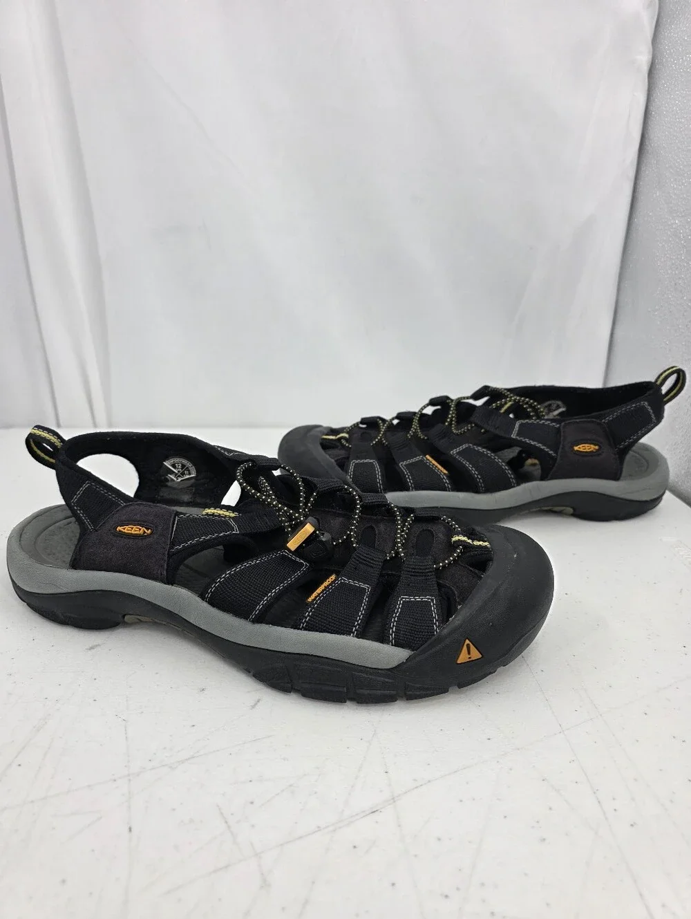 KEEN Men's Sandal Size 12 Black Newport H2 Waterproof Outdoor Sport Adjustable.